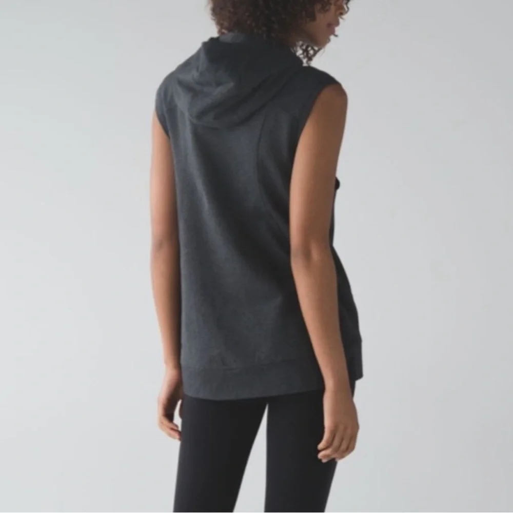 Lululemon Blissed Out Sleeveless Hoodie Heathered Black/Gray Sz 4! - Picture 2 of 10
